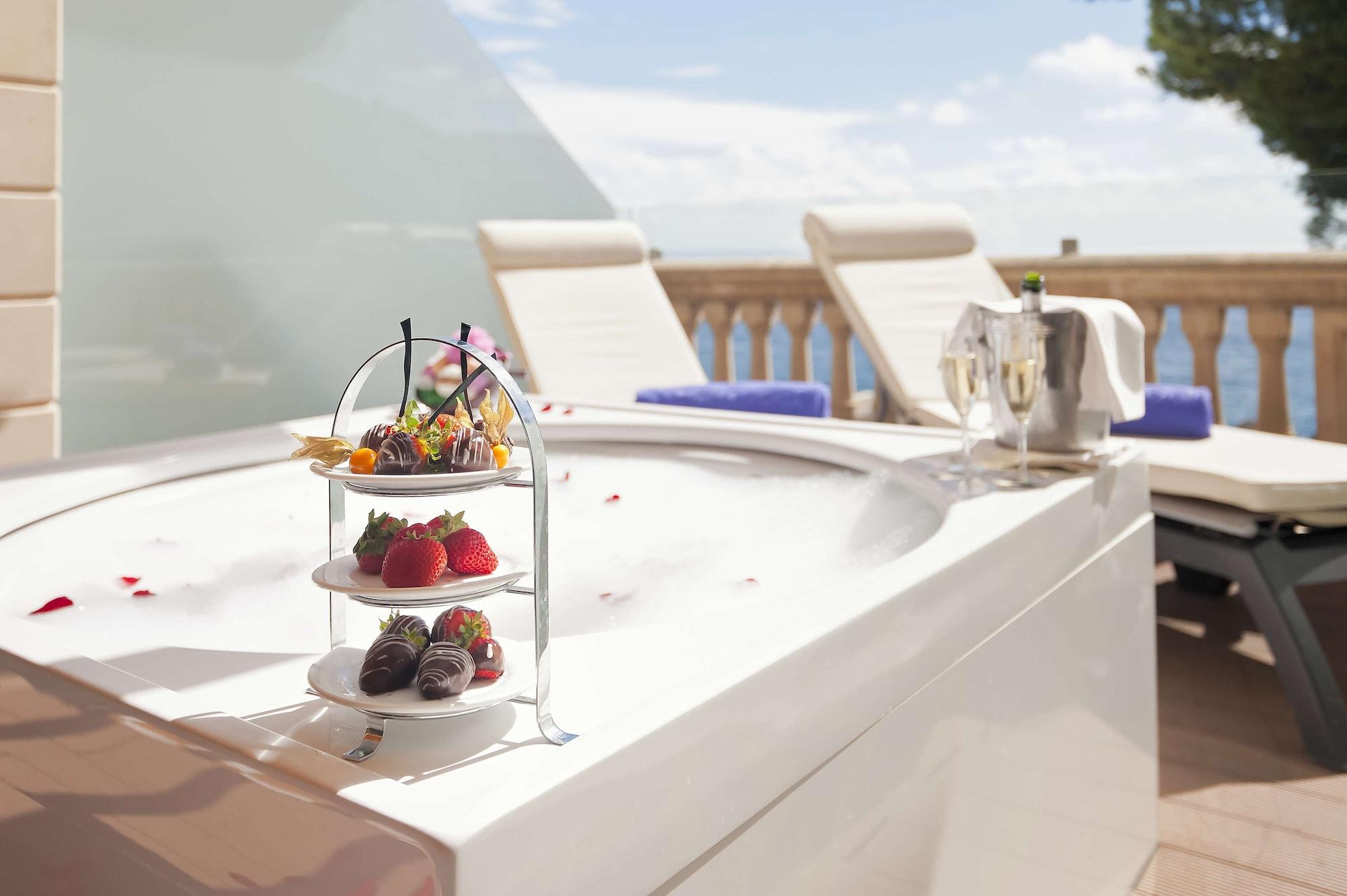 Hotel Barceló Albatros - Adults Only 4*